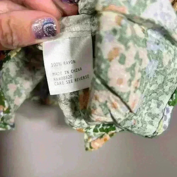 CYNTHIA ROWLEY Ruffle Floral Top Crop Cottagecore Off Shoulder Women Med - Picture 8 of 9